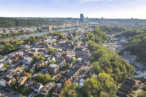 View/Area - 1813 Eberhardt St, Pittsburgh, PA 15212 photo 2 of 3