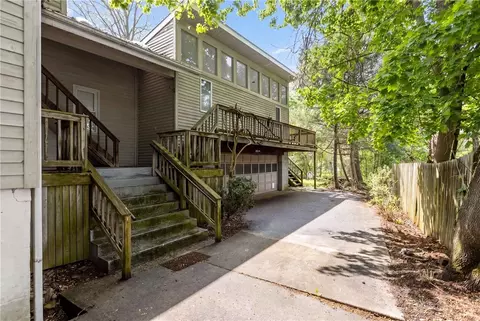 Exterior - 700 Bridge St, North Huntingdon, PA 15642 photo 5 of 6