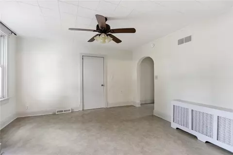 Living - 700 Bridge St, North Huntingdon, PA 15642 photo 1 of 3