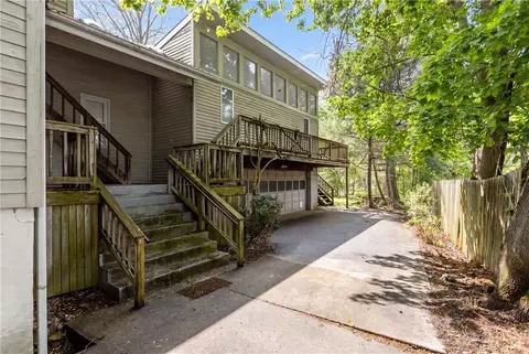 Exterior - 700 Bridge St, North Huntingdon, PA 15642 photo 5 of 7