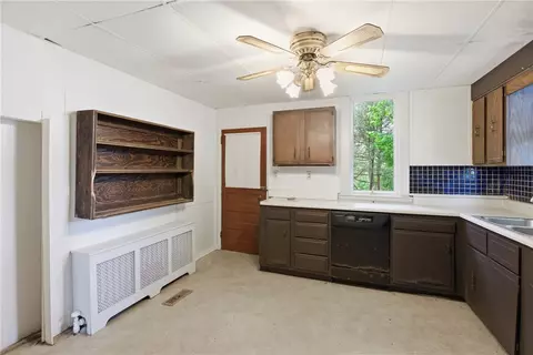 Kitchen - 700 Bridge St, North Huntingdon, PA 15642 photo 2 of 4