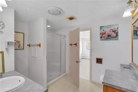 Bath - 2207 Warren Ave, Irwin, PA 15642 photo 2 of 3