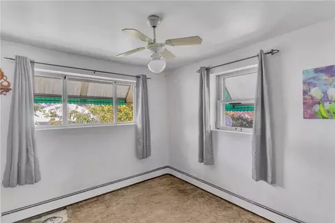 Bedroom - 2207 Warren Ave, Irwin, PA 15642 photo 3 of 4