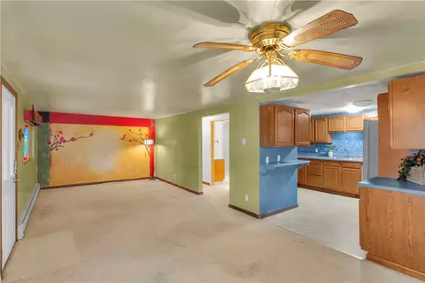 Living - 2207 Warren Ave, Irwin, PA 15642 photo 3 of 7