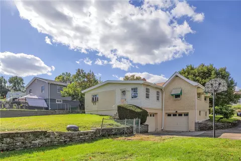 Exterior - 2207 Warren Ave, Irwin, PA 15642 photo 3 of 9