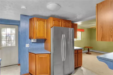 Kitchen - 2207 Warren Ave, Irwin, PA 15642 photo 4 of 4