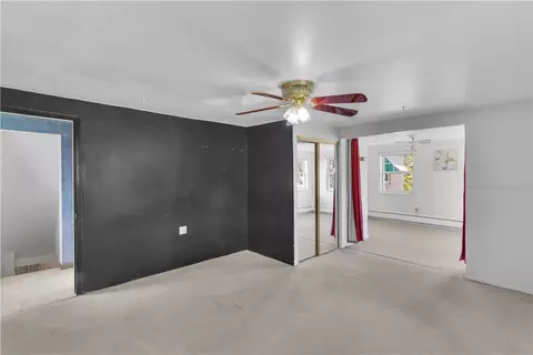 Living - 2207 Warren Ave, Irwin, PA 15642 photo 4 of 7