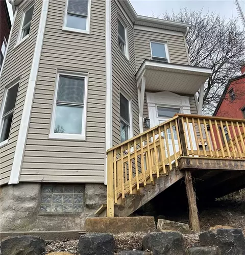 1711 Warren, Pittsburgh, PA 15212