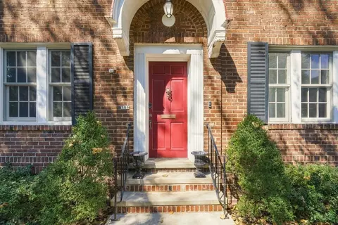 506 Roslyn Pl, Pittsburgh, PA 15232