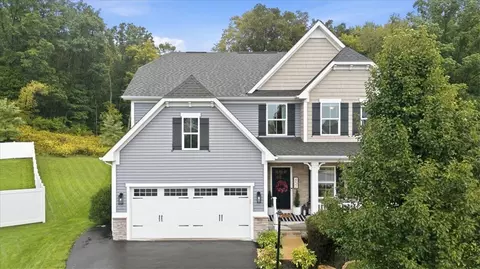452 Isabella Ct, Zelienople, PA 16063