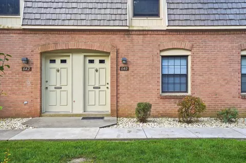 640 Carriage Cir, Pittsburgh, PA 15205
