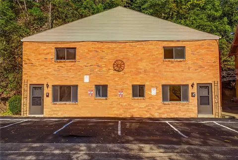 90 Vilsack St, Pittsburgh, PA 15223