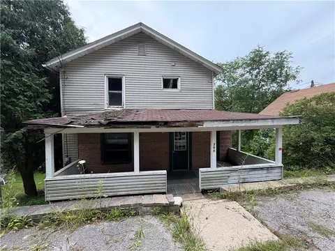 351 Purchase Line Rd, Dixonville, PA 15734