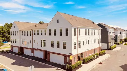 907 Vaughn Ln, Cranberry Township, PA 16066