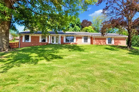 14 Esther St, Charleroi, PA 15022