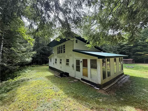 2271 Rhine Run Rd, Russell, PA 16345