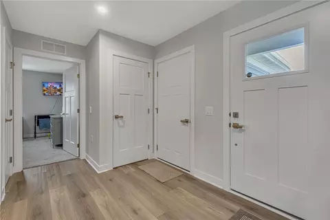 Entry Way - 106 Olivia Dr, Monaca, PA 15061 photo 5 of 5
