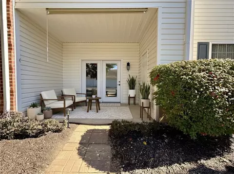 250 Hidden Ridge Ct #103, South Park, PA 15129