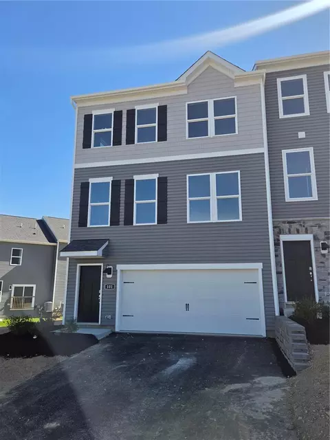 101 Laurel Hills Dr, Sarver, PA 16055