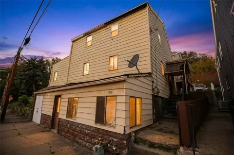106 Clay St, Pittsburgh, PA 15215