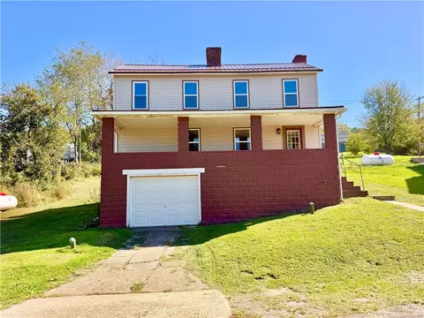 546 W Penn St, Lemont Furnace, PA 15456