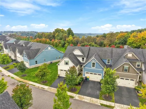 2041 Connecticut Ln, Sewickley, PA 15143