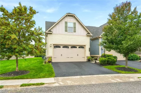 2041 Connecticut Ln, Sewickley, PA 15143