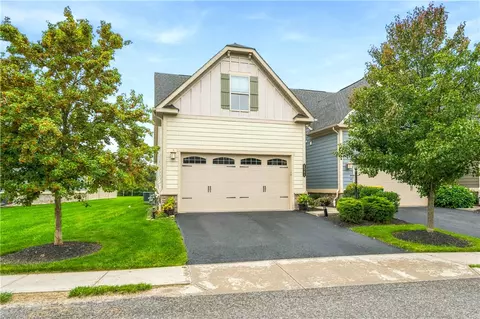 2041 Connecticut Ln, Sewickley, PA 15143