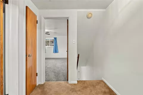 Entry Way - 1222 10th St, Irwin, PA 15642 photo 4 of 4