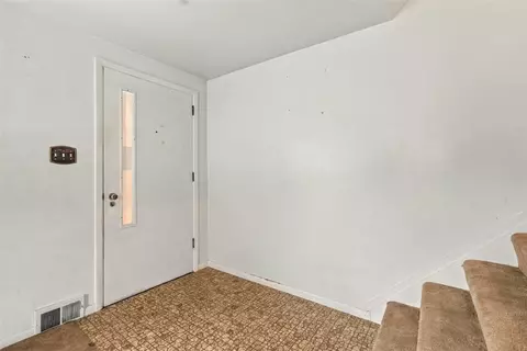 Entry Way - 1222 10th St, Irwin, PA 15642 photo 1 of 4