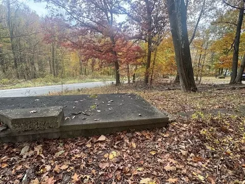 310 Highland Dr, Brownsville, PA 15417