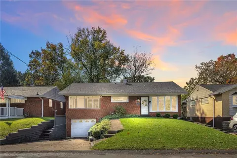 415 Dunbar Dr, Pittsburgh, PA 15235
