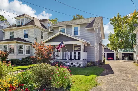 220 Edgewood, New Castle, PA 16105