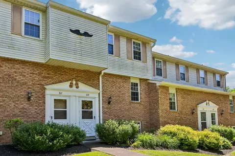 319 Bellford Ct, Cranberry Township, PA 16066