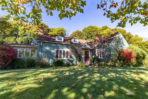102 Hillcrest Ave, Beaver Falls, PA 15010