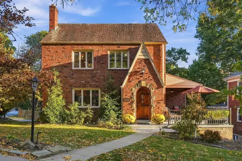 231 Atlanta, Pittsburgh, PA 15228