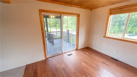 Living - 101 2nd St, Jefferson, PA 15344 photo 3 of 3