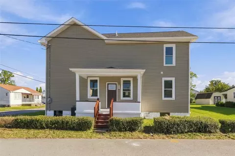 240 Stewart St, Elizabeth, PA 15037