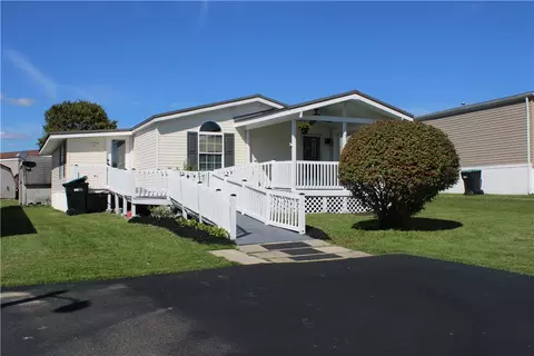 24 Maruca Dr, Greensburg, PA 15601
