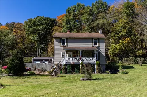 205 Back St, Hooversville, PA 15936