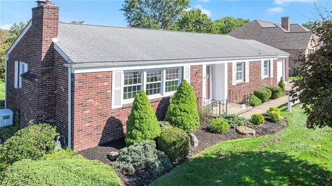 115 Fairfield Dr, New Brighton, PA 15066