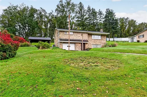 243 Clever Rd, Mckees Rocks, PA 15136