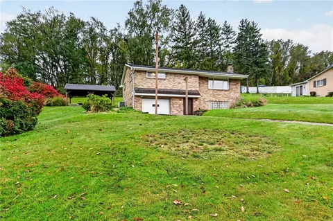 243 Clever Rd, Mckees Rocks, PA 15136