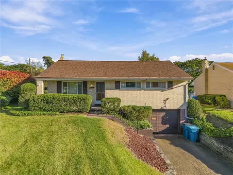 1822 Outlook Dr, Verona, PA 15147