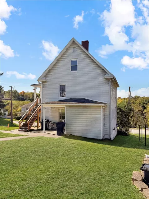 1583 E Maiden St, Washington, PA 15301