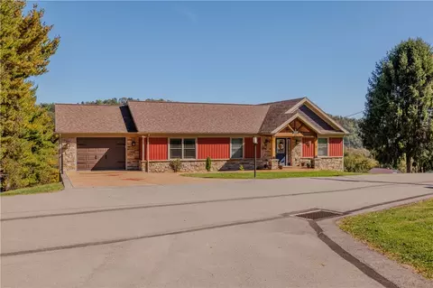 2 Nellie Ave, Dunlevy, PA 15432