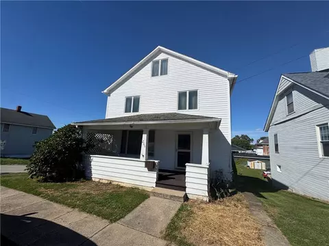 206 W Cross Ave, Masontown, PA 15461
