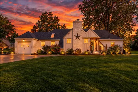 213 Drake Rd, Bethel Park, PA 15102