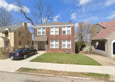 2716 Pioneer Ave, Pittsburgh, PA 15226