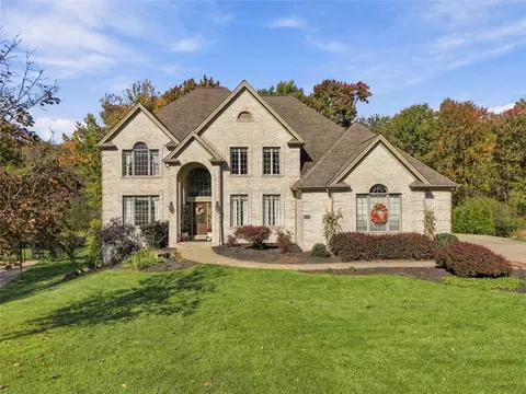 1802 Constitution Blvd, Valencia, PA 16059